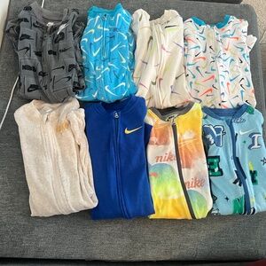 Bundle of 8 Nike Baby Boy footed pajama one piece sleeper size 6 month